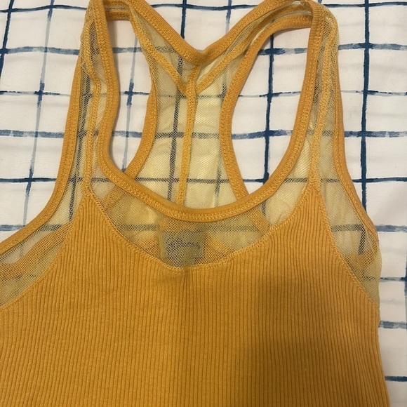 🔥2/$15 Guess Ribbed Racerback Tank Top - Picture 4 of 13